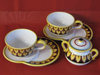 Breakfast's cups and sugar bowl