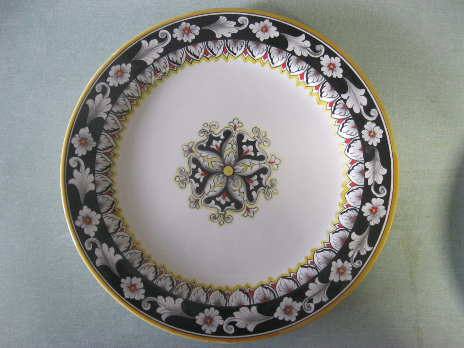Charger plate 